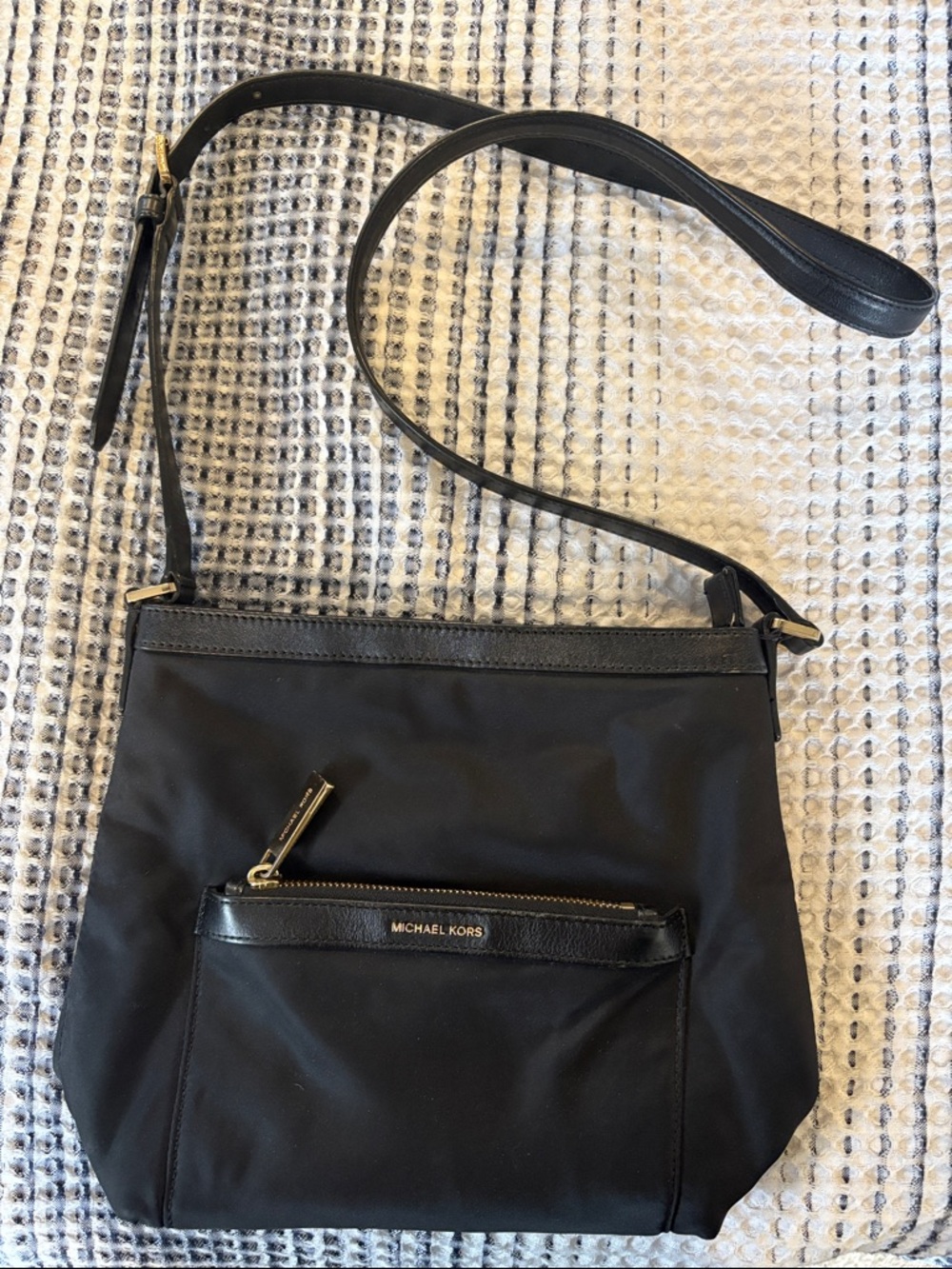 Michael Kors Black Nylon Med Crossbody with Gold Hardware- like new condition!